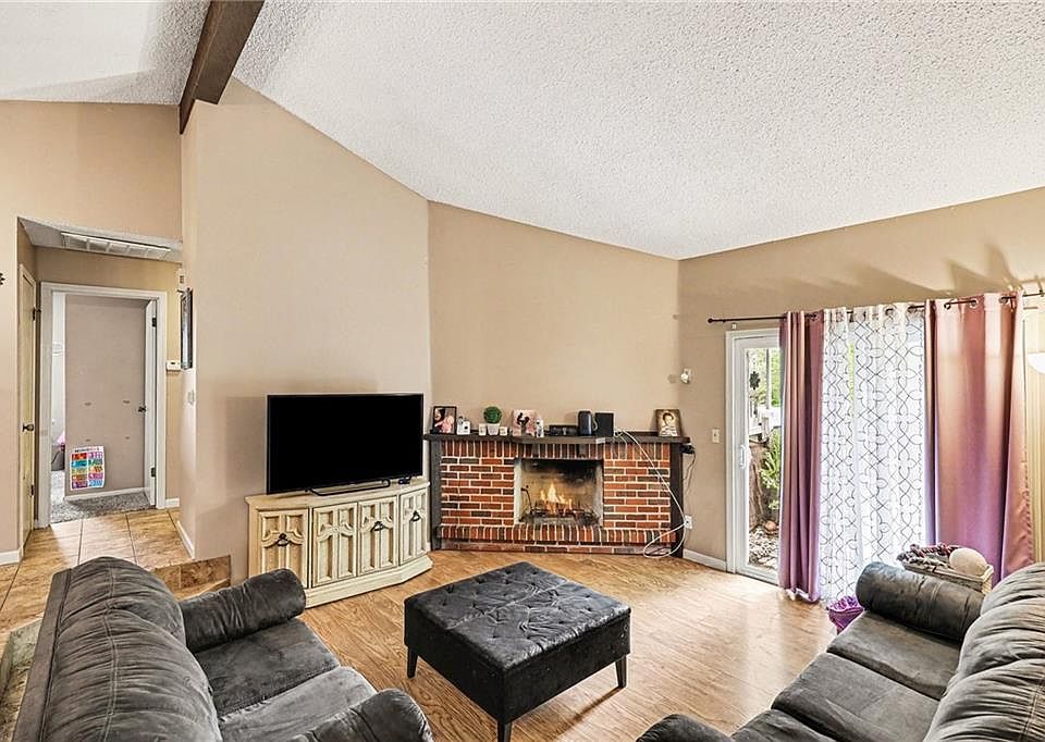 1st image of 14025 Ballantrae Dr