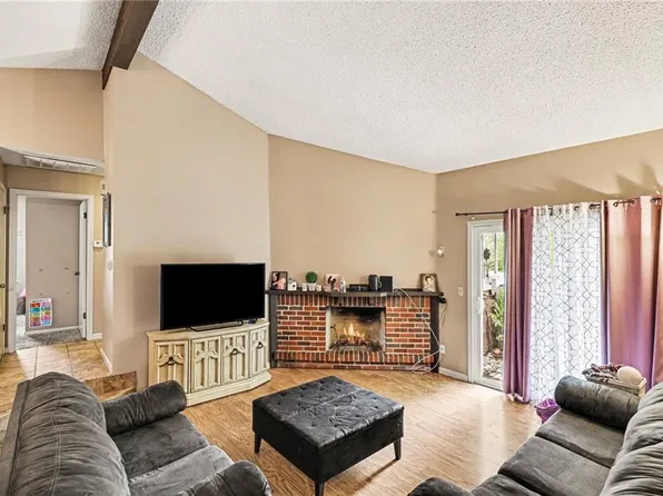 14025 Ballantrae Dr, Grandview, MO 64030