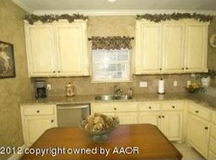 6901 Silverbell Ln, Amarillo, TX 79124
