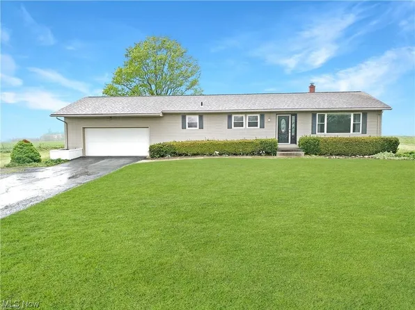 9818 Guilford Rd, Seville, OH 44273