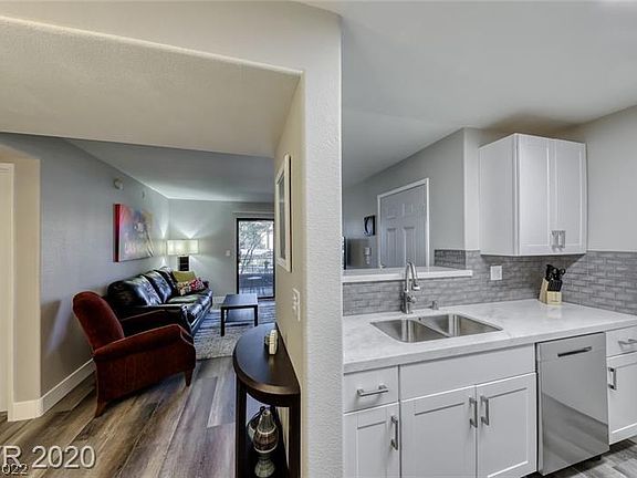 5th image of 950 Seven Hills Dr APT 2013