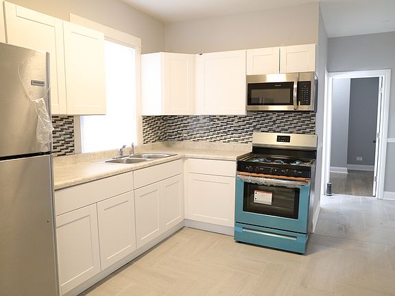 5th image of 8206 S Saginaw Ave