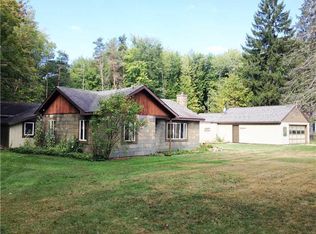 7719 S Lake Rd, Jamestown, PA 16134