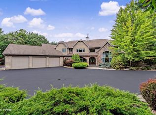 126 Fox Run, Tafton, PA 18464