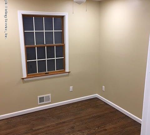 4th image of 186 Petrus Ave
