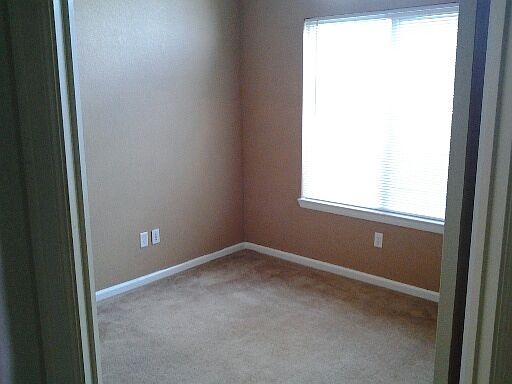 5th image of 208 Red Leaf Ct