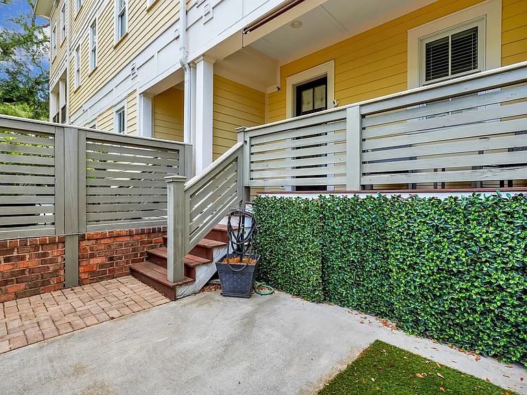 716 Tattnall St — Photo 29