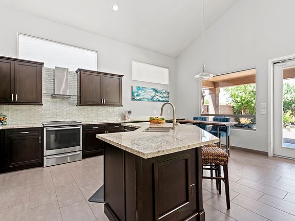 4th image of 6412 E Blanche Dr