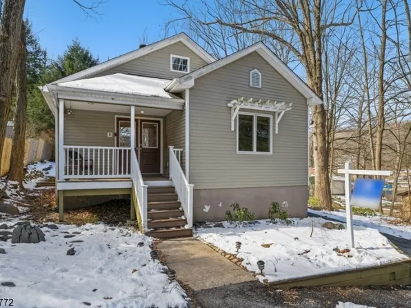 5 Moose Dr, Jefferson Twp., NJ 07438