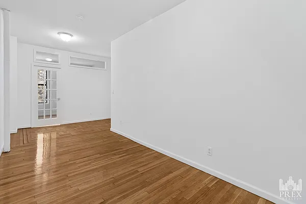 Rented by PREX Realty Corp | media 22