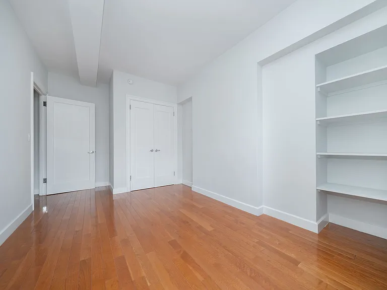 400 E 57th St #12O — Photo 5