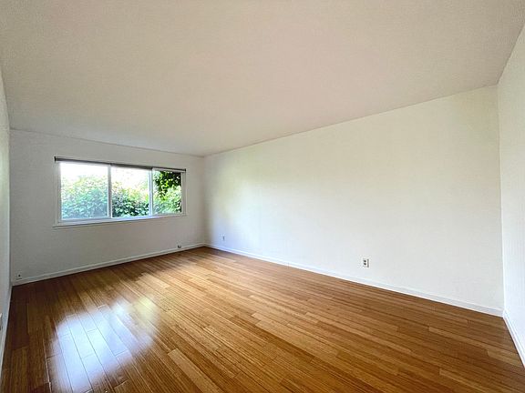 3rd image of 30 Ord Ct APT 1