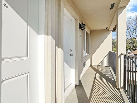 4th image of 4190 35th St