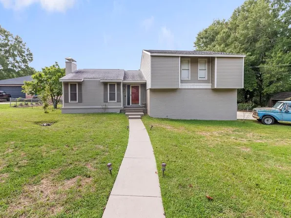 2109 Centenial Dr, Dothan, AL 36303