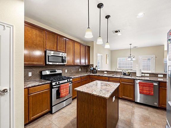 3rd image of 3602 Spring Run Ln
