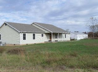 7746 Trails End Rd, Hopkinsville, KY 42240