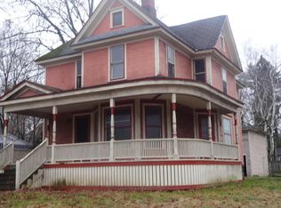 902 S Eaton St, Albion, MI