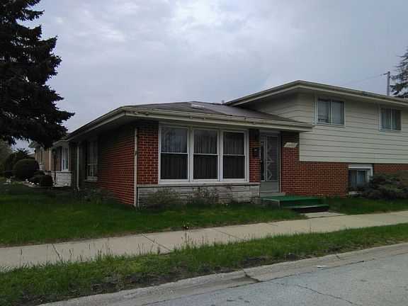 2nd image of 14448 Van Buren St
