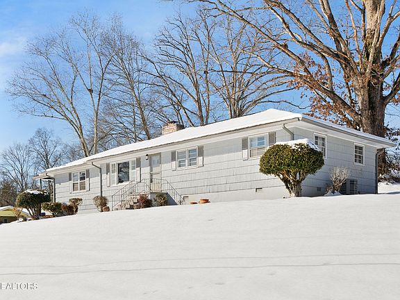 4th image of 6008 Pamela Ln