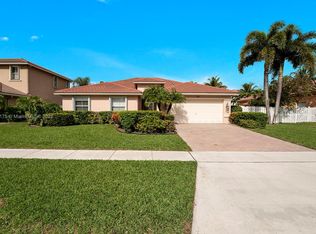 6168 Shadow Tree Ln, Lake Worth, FL 33463