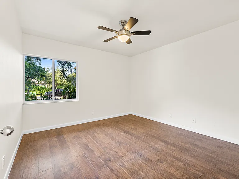 11741 NW 23rd St — Photo 36
