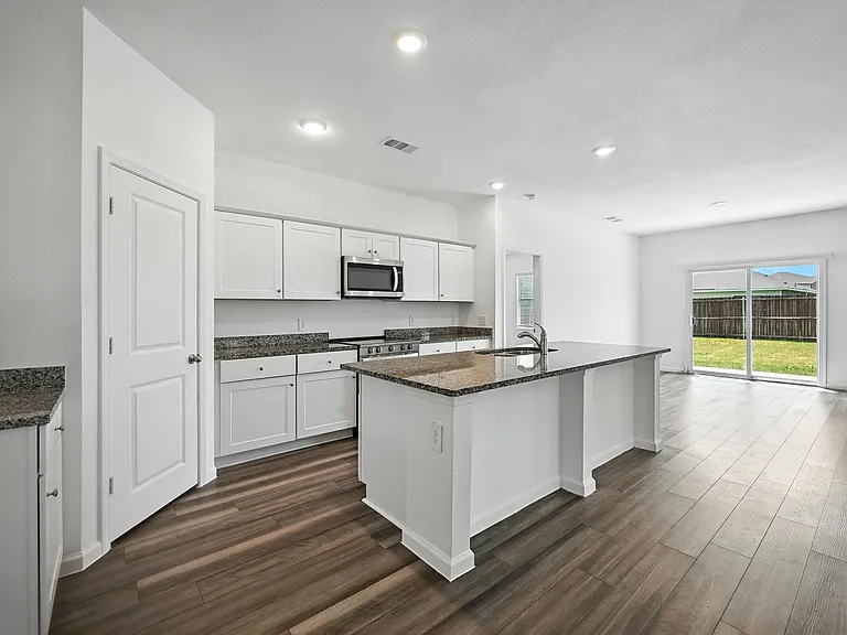 1637 Escondido Dr — Photo 9
