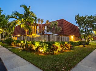 739 NW 98th Cir, Fort Lauderdale, FL 33324