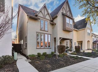 3121 Crocker Dr, Sacramento, CA