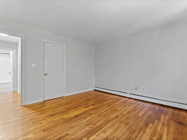580 Cummins Hwy #16 — Photo 12