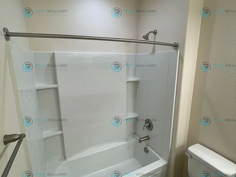 1017 Middle Gate Rd — Photo 39