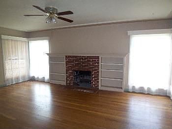 2nd image of 805 W Pine Ave