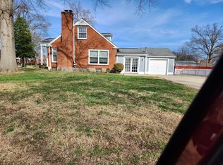 201 Marshall Dr, Bellewood, KY 40207