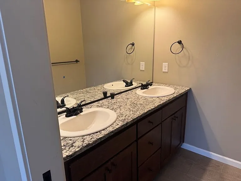 2706 NE 130th Ct — Photo 35