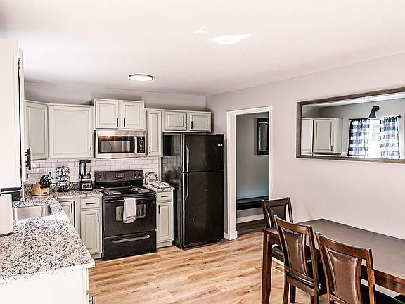 2nd image of 3002 New York Ave #B