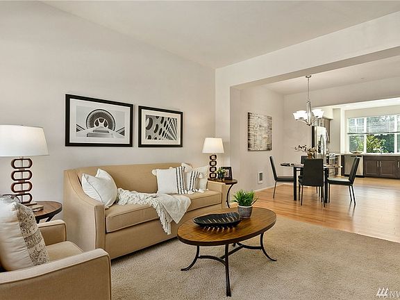 3rd image of 10377 156th Pl NE APT 103