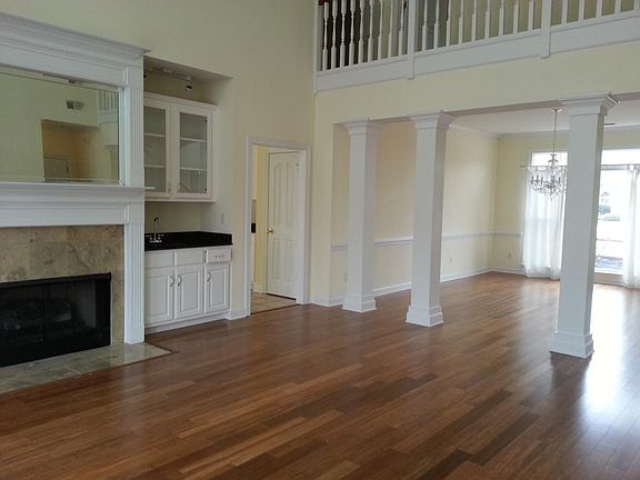 3rd image of 8821 River Meadow Dr