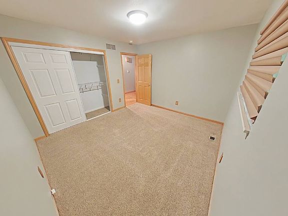 4th image of 42237 Columbia Ct