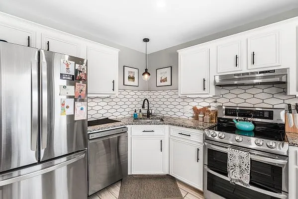 14958 Aquarius St — Photo 11