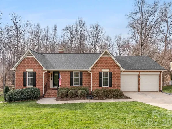 111 Creek Hollow Trl, Belmont, NC 28012