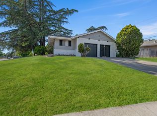 2325 Irma Way, Sacramento, CA 95825