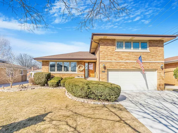 10610 Preston St, Westchester, IL 60154