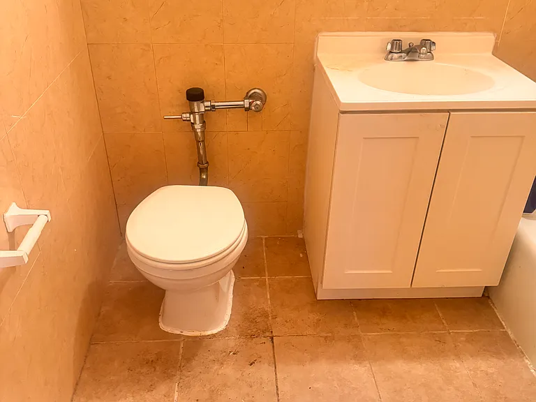 4430 Douglaston Pkwy #2J — Photo 10