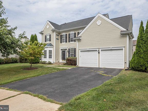 2nd image of 35790 Chapel Hill Ct