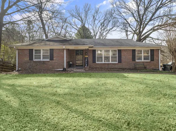 2028 McKnight St, Humboldt, TN 38343