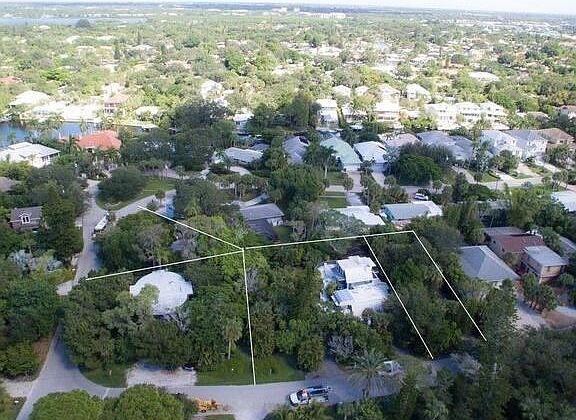 3rd image of 123 Island Cir