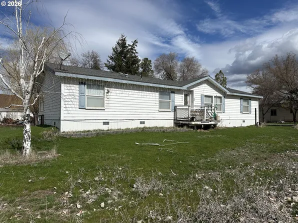 404 2nd St, Fossil, OR 97830