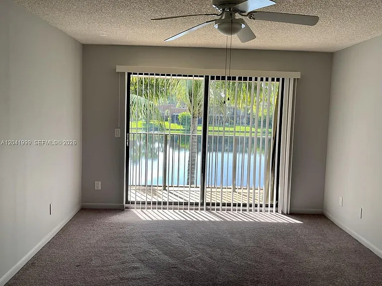 11894 SW 12th Pl #11894 — Photo 14