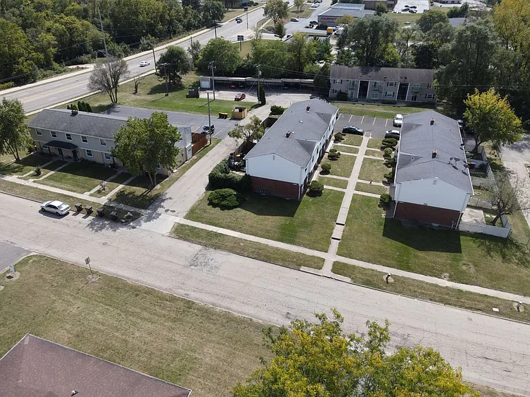 4401-4407 Eastridge Dr — Photo 37