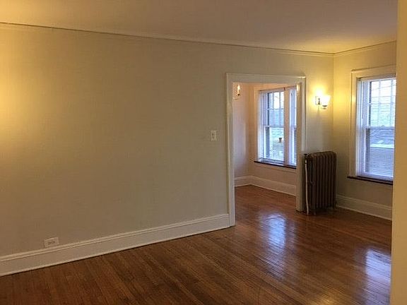 2nd image of 430 Linden Ave #S1