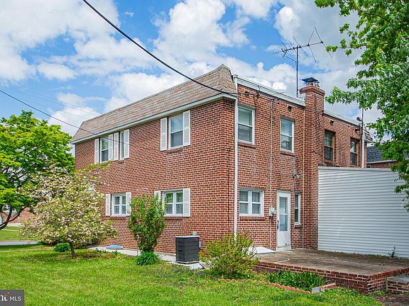4th image of 3228 Tom Sweeney Dr